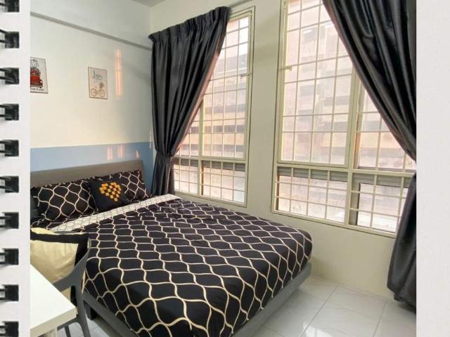 Room for rent in Taman Bukit Serdang Seksyen 10, Majlis Bandaraya Subang Jaya