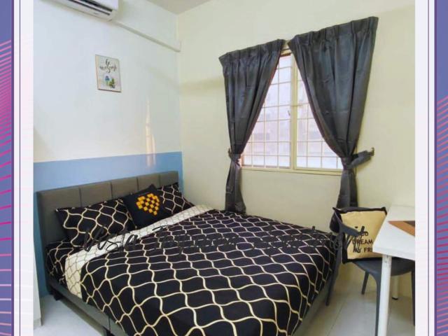 Room for rent in Taman Bukit Serdang Seksyen 10, Majlis Bandaraya Subang Jaya