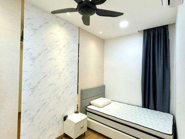Room for rent in PJU 1A, Petaling Jaya