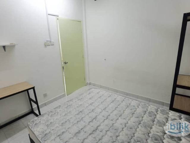 Room for rent in Petaling, Damansara Damai