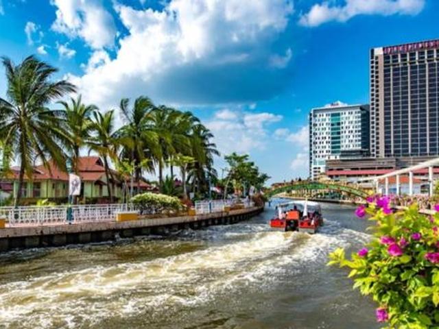 Serviced Residence for sale in Malaka