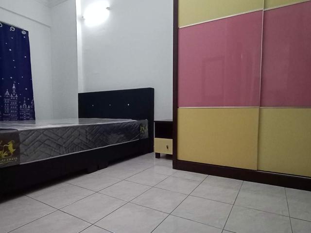 Room for rent in Country Heights Damansara, Kuala Lumpur