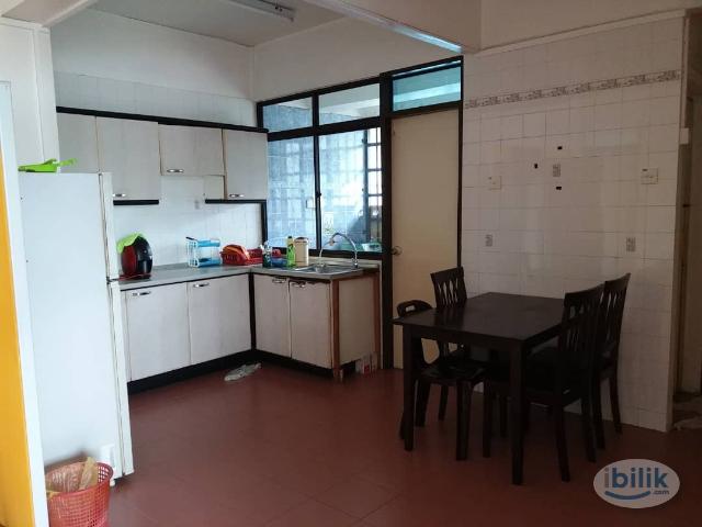 Room for rent in Mukim 13, Georgetown