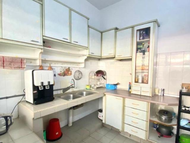 Room for rent in Petaling, Damansara Damai