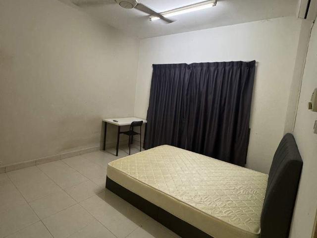 Room for rent in Petaling, Damansara Damai