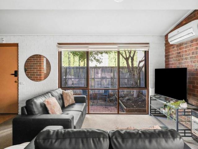 Townhouse for rent in Geelong