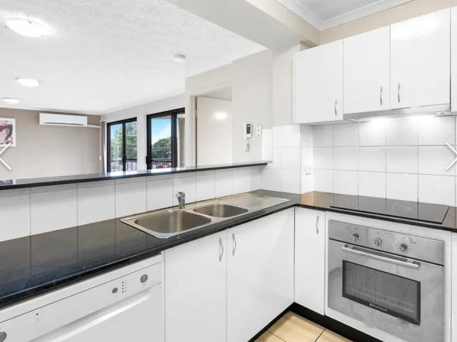 Apartment for rent in Toombul, Queensland