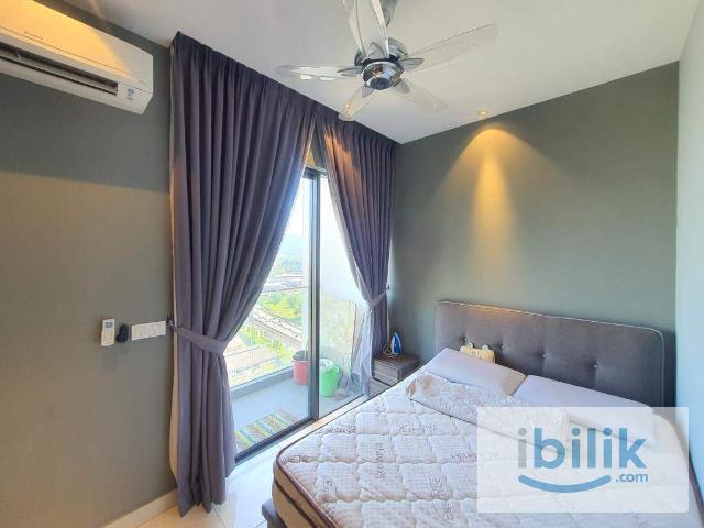 Room for rent in Petaling, Alam Impian