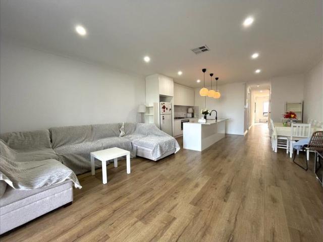 Townhouse for rent in Horseshoe Creek, South Australia
