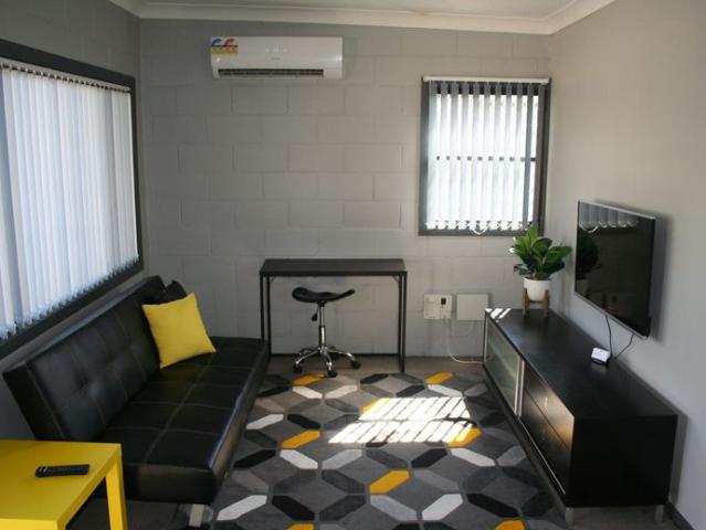 Granny Flat for rent in Abington, New South Wales