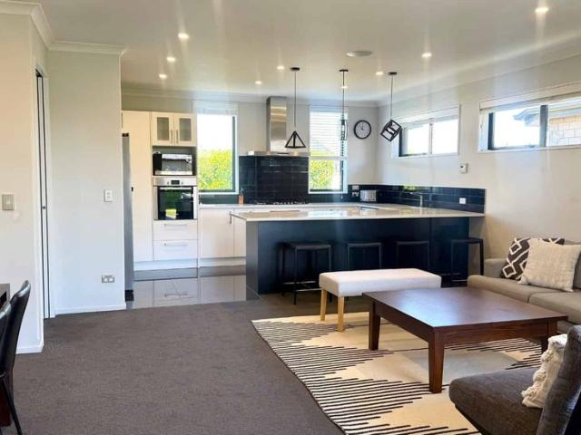 House for rent in Chaslands, Canterbury