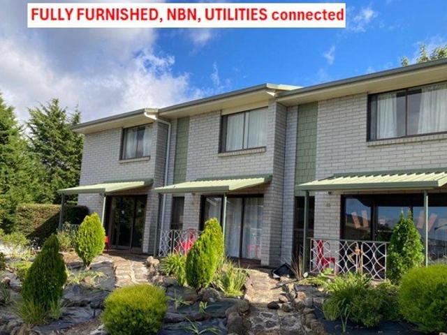 Townhouse for rent in South Hobart, Hobart