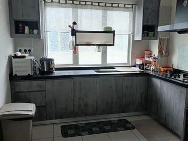 Townhouse for rent in Tanjong Sepat, Selangor