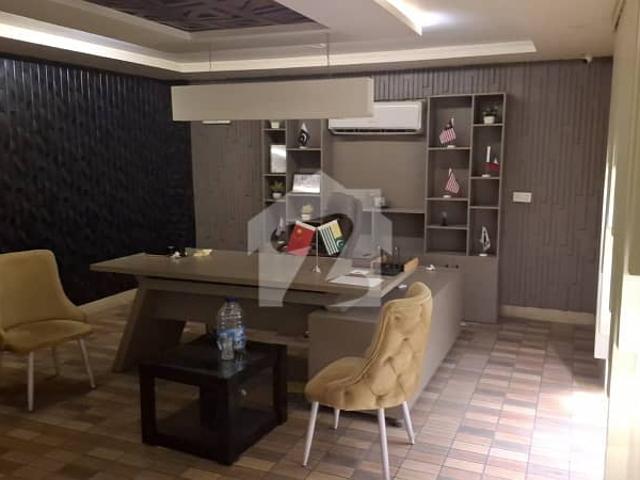 Office for rent in Faisalabad, Islamabad Capital Territory
