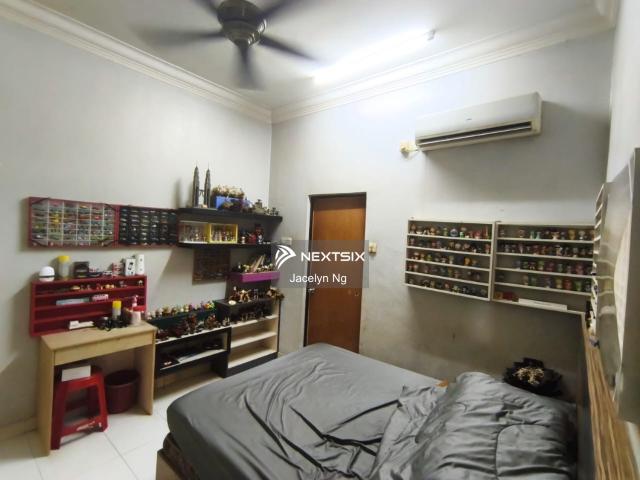 Shop for sale in Country Heights Damansara, Kuala Lumpur