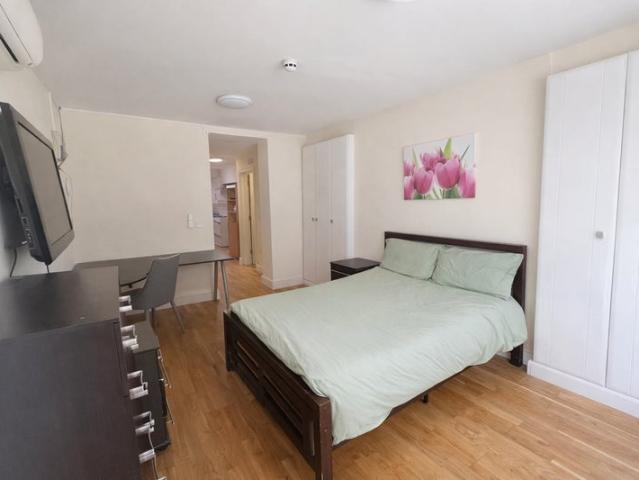 Apartment for rent in South Kensington, Isle Of Man