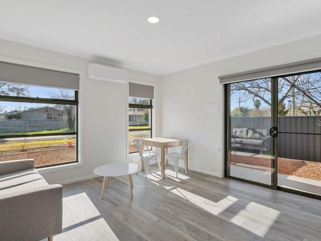 Granny Flat for rent in Benalla, Victoria