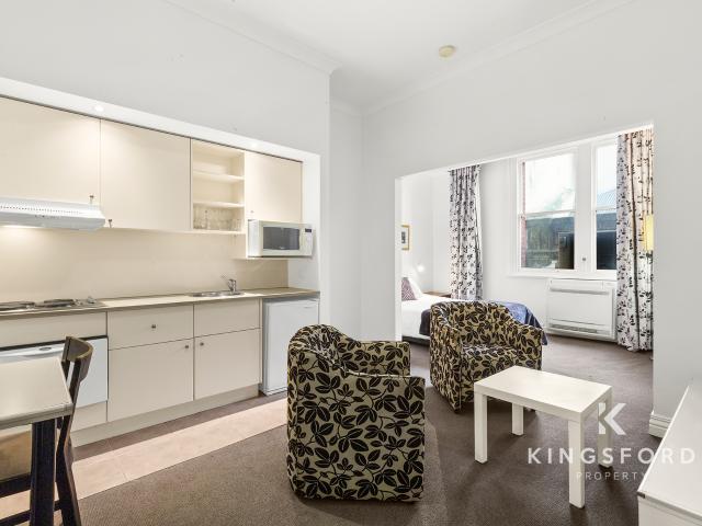 Apartment for rent in East End Theatre District, Melbourne