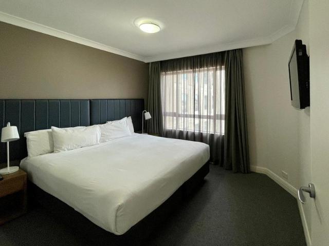 Apartment for rent in Lower North Shore, Sydney