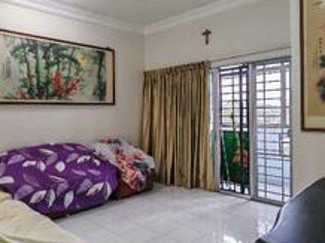 Apartment for sale in Malaka