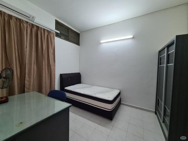 Room for rent in Wellesley, Penang