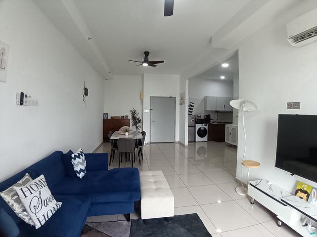 Serviced Residence for sale in Seri Kembangan, Majlis Bandaraya Subang Jaya