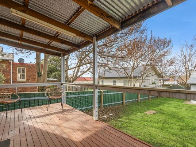 House for rent in Brisbane Grove, New South Wales