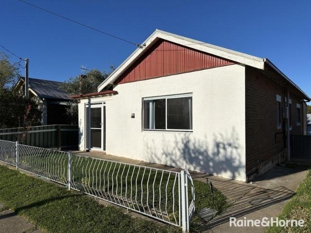 House for rent in Brisbane Grove, New South Wales