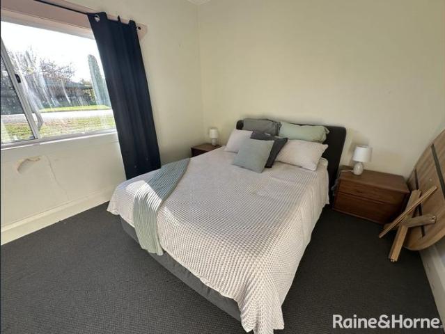 House for rent in Brisbane Grove, New South Wales