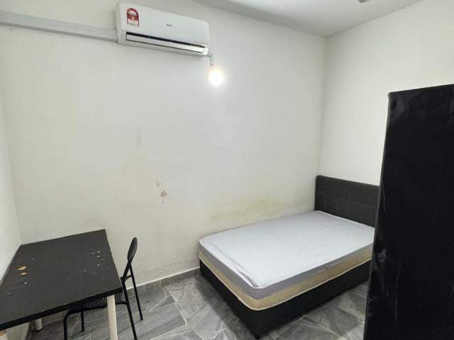 Room for rent in Petaling, Damansara Damai