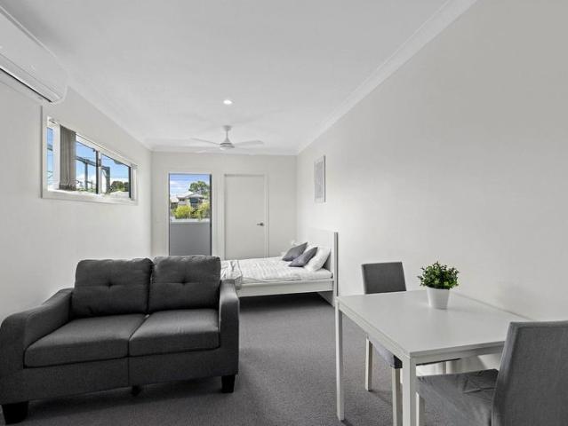 Granny Flat for rent in Toombul, Queensland