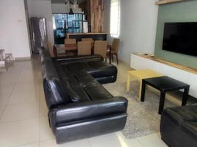 Townhouse for rent in Petaling, Subang Jaya