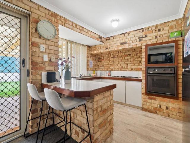 House for rent in Seville Grove, Western Australia