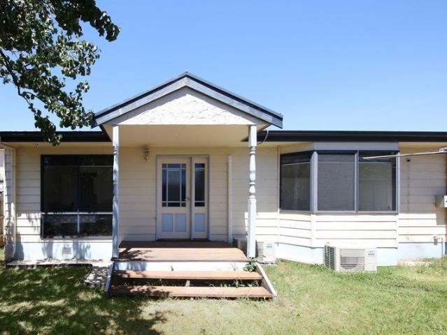 Granny Flat for rent in Camerons Creek, Victoria
