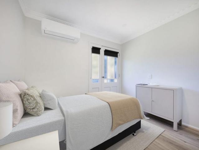 Granny Flat for rent in Preston, Melbourne