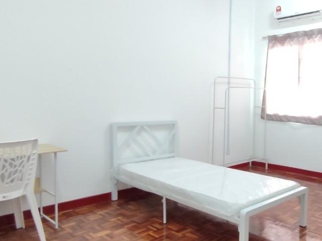 Room for rent in Petaling, Damansara Damai