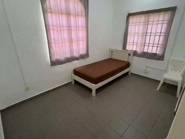 Room for rent in Seksyen 13, Shah Alam