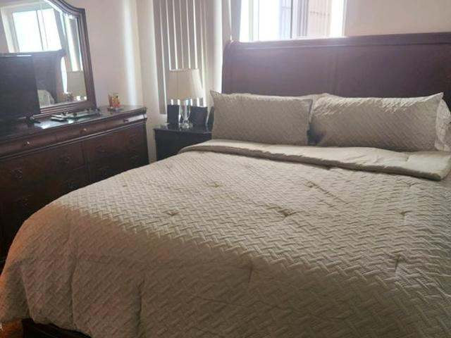 Room for rent in Canoga Park, California