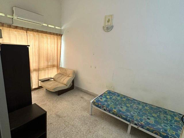 Room for rent in Petaling, Alam Impian