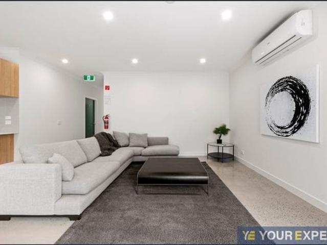 Granny Flat for rent in Camerons Creek, Victoria