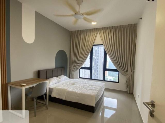 Room for rent in PJU 8, Petaling Jaya