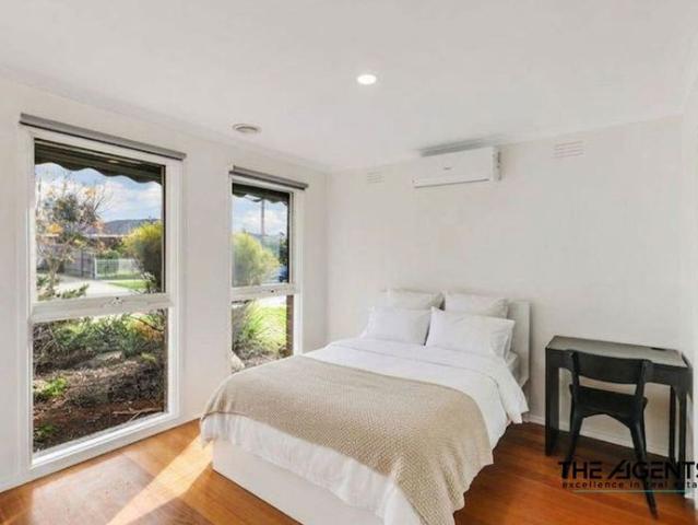 Granny Flat for rent in Woodville, Melbourne