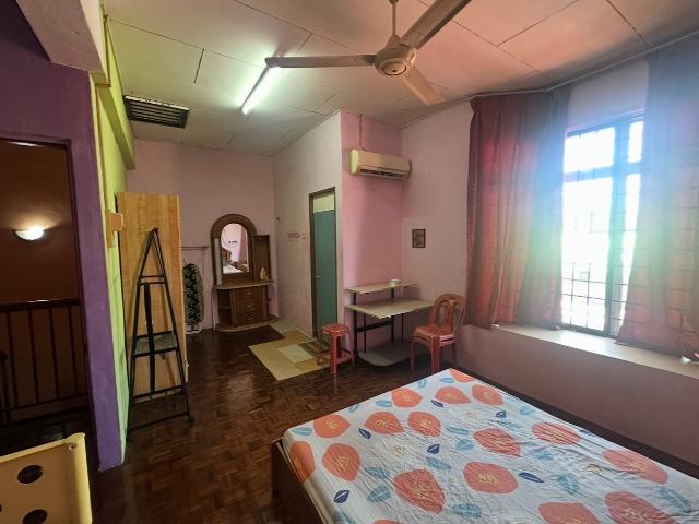 Room for rent in Wellesley, Penang