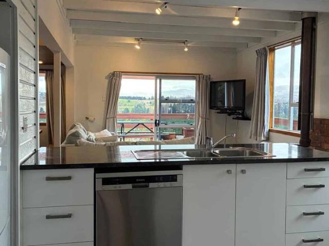 House for rent in Otakou