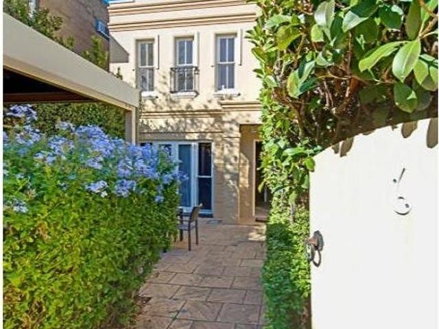 Townhouse for rent in Adelaide