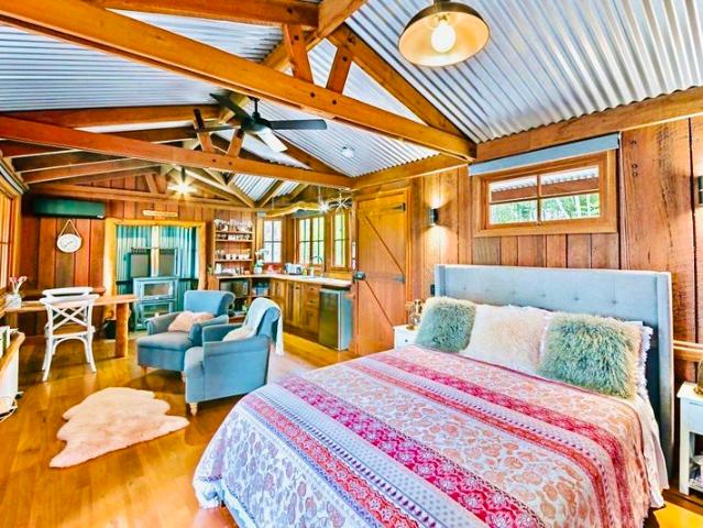 Granny Flat for rent in Kings Creek, Queensland
