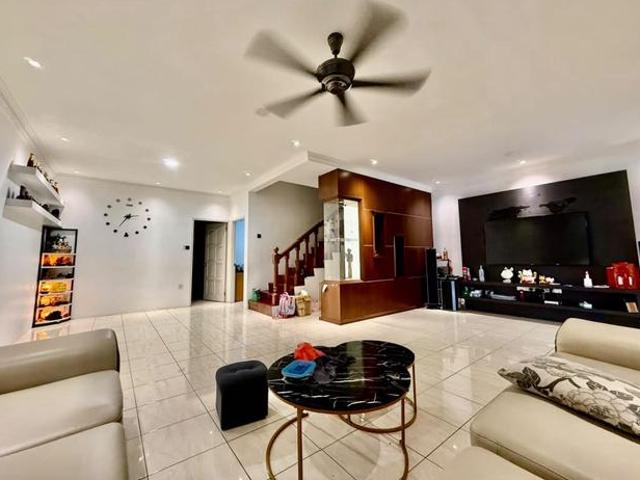 Terraced House for rent in Kuching