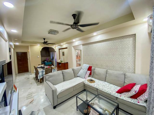 Apartment for sale in Seri Kembangan, Majlis Bandaraya Subang Jaya