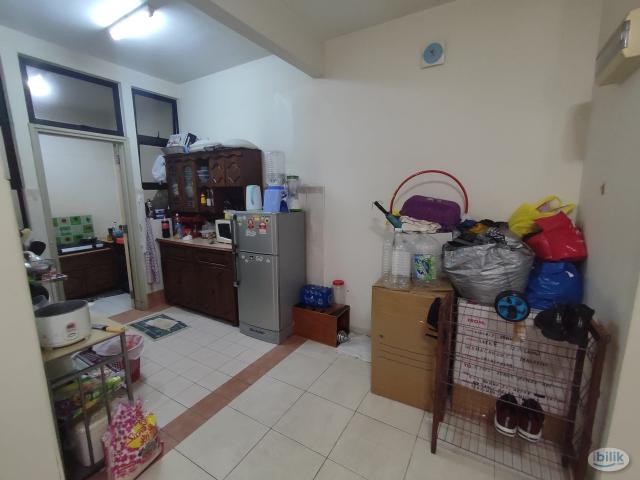 Room for rent in Country Heights Damansara, Kuala Lumpur