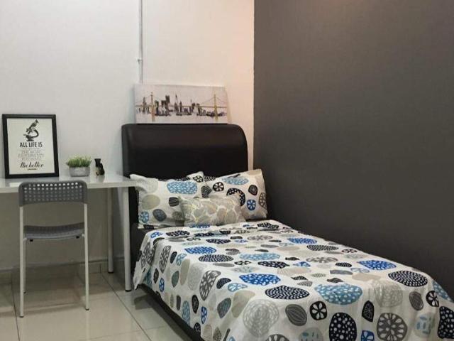 Room for rent in Sendayan Village, Negeri Sembilan